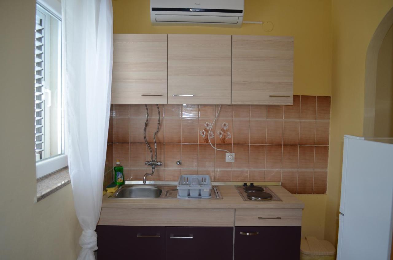 Apartments Aneva Baska  Exterior photo