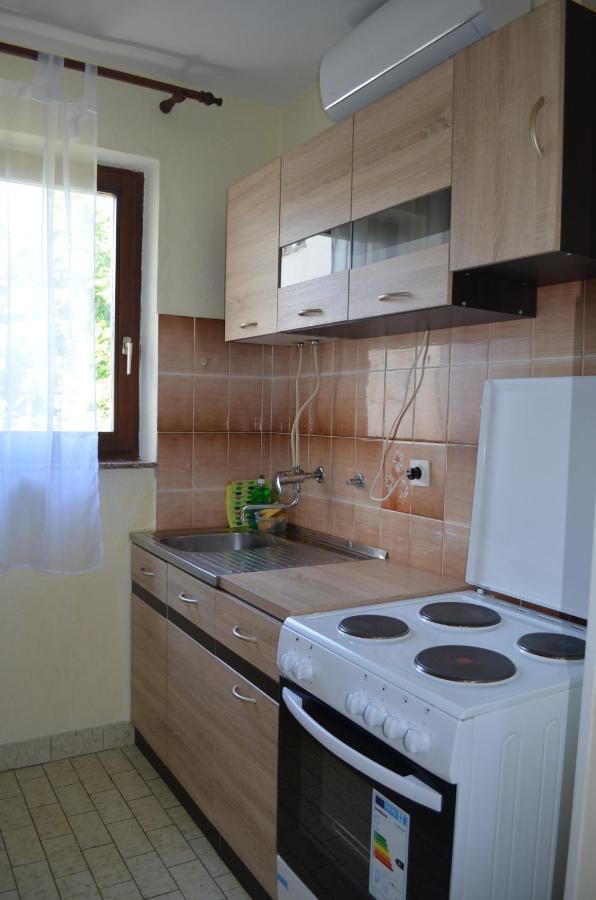 Apartments Aneva Baska  Exterior photo