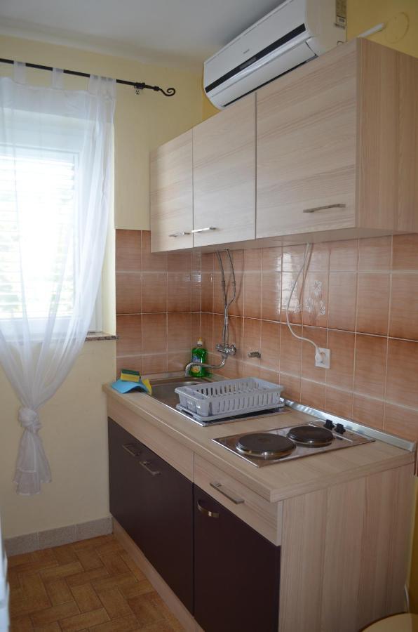 Apartments Aneva Baska  Exterior photo